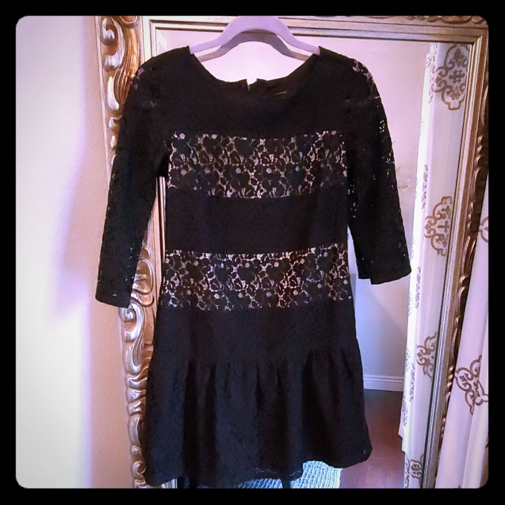 Ann Taylor black lace ruffle dress